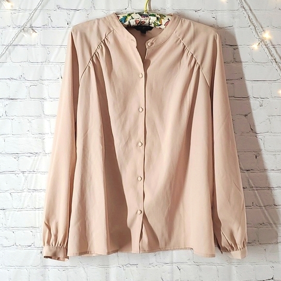 Banana Republic Beige Neutral Tone Satin Statement Sleeve Button Down Top Size M - Picture 15 of 15